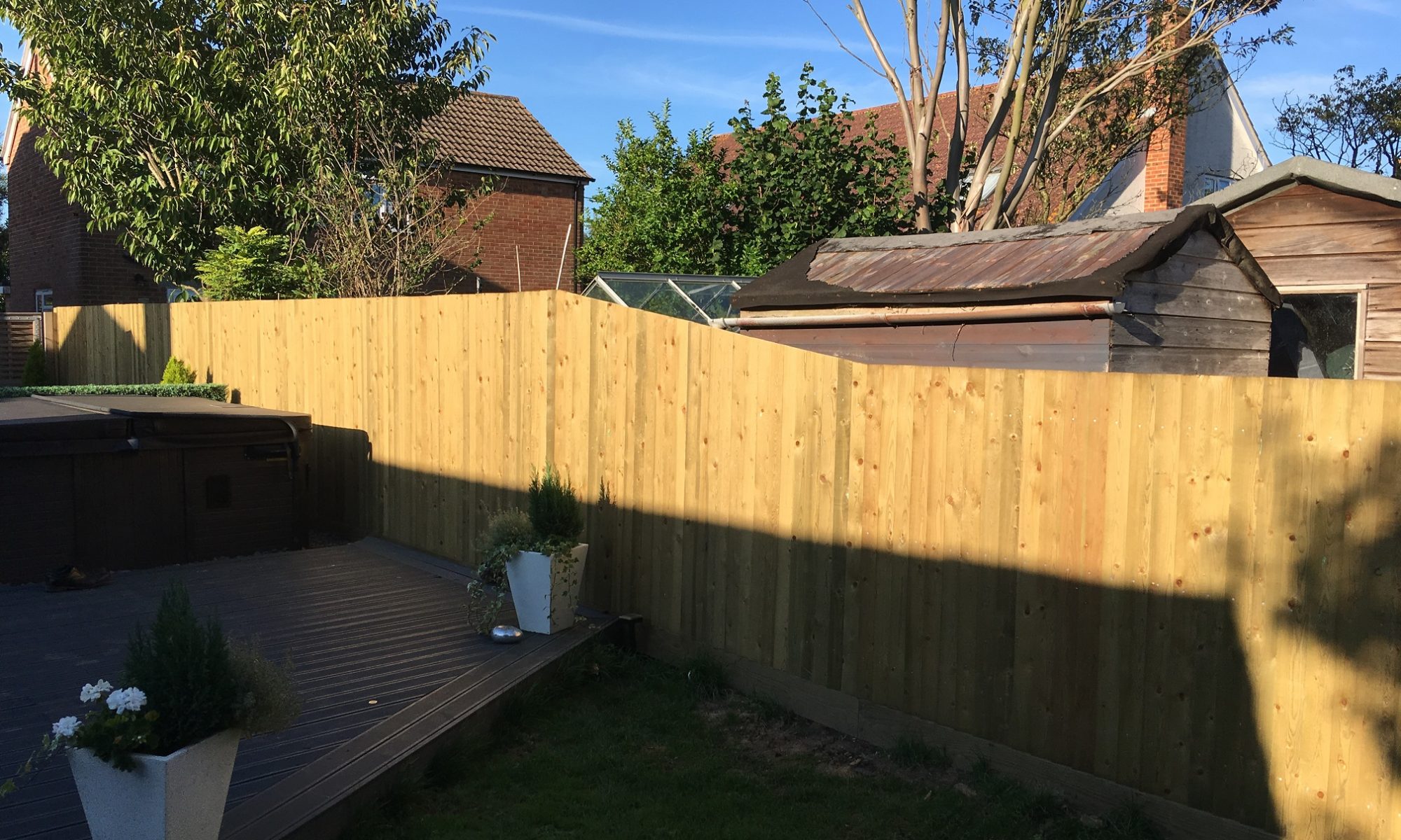 Slope on Featherboard Fence increasing height