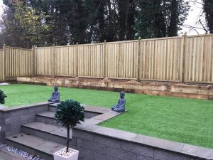 Chilham fencing panels in contemporary garden